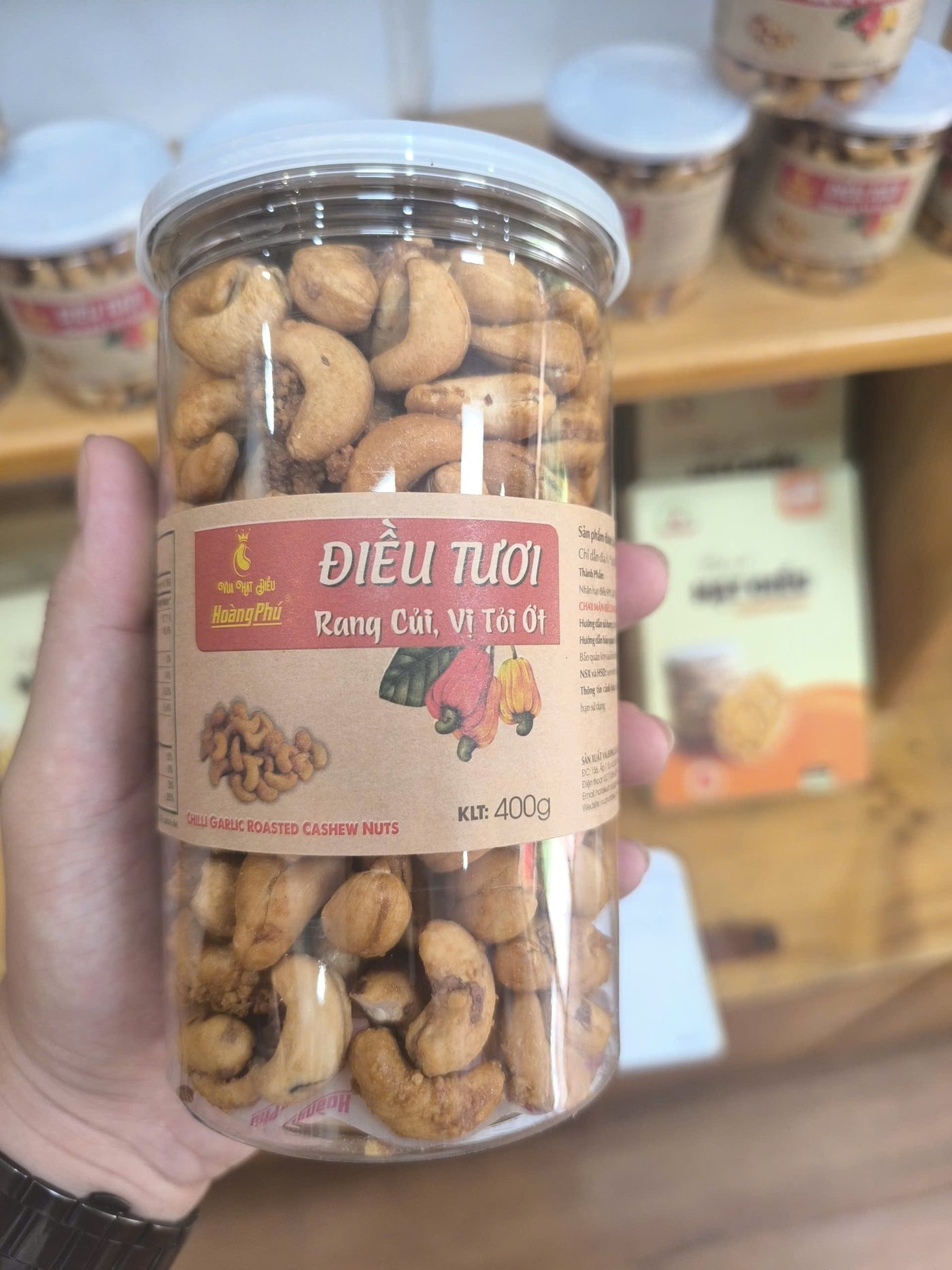 Hũ hạt điều tươi rang củi vị tỏi ớt Hoàng Phú, 400g